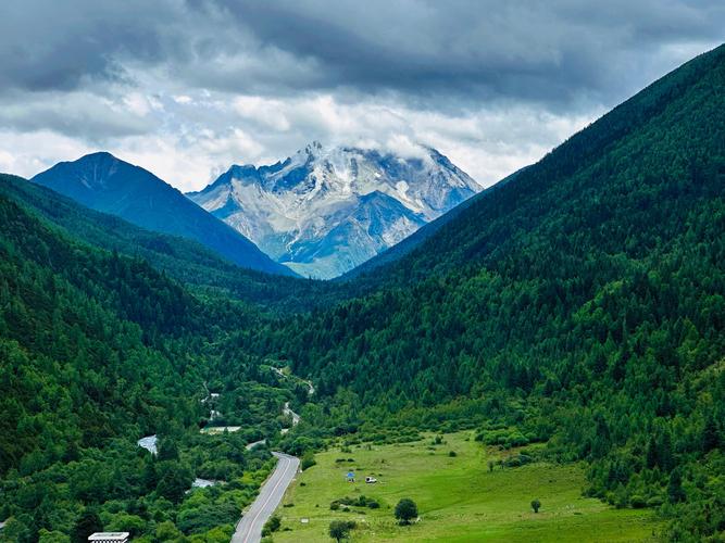 万能小偷站群版 破解